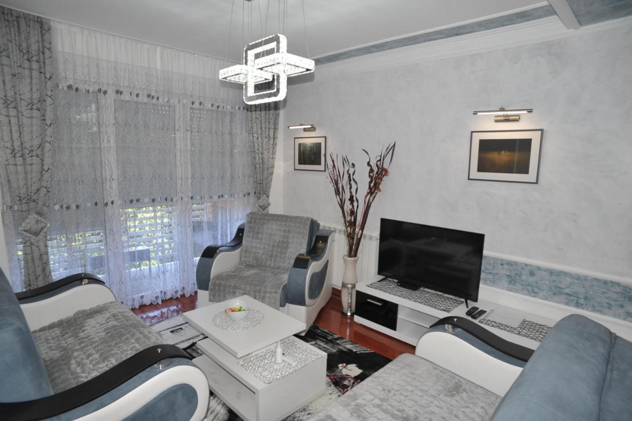 Twins Apartments Čačak Esterno foto