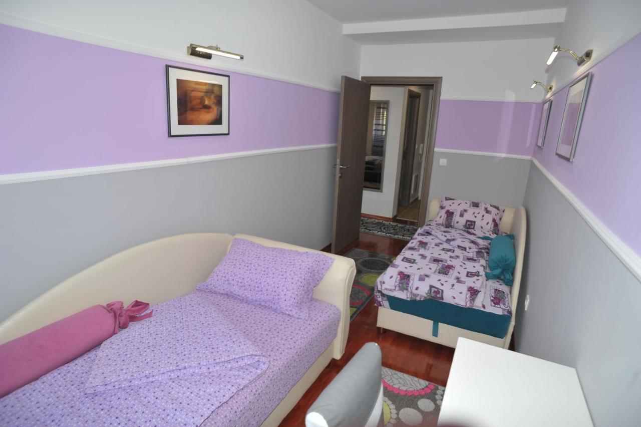 Twins Apartments Čačak Esterno foto